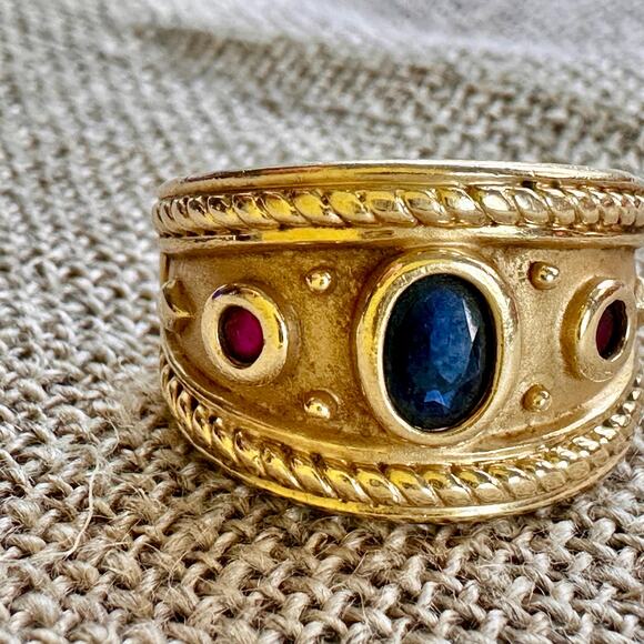 14k yellow Gold cigar ring with Sapphire and Rubies - Picture 2 of 5